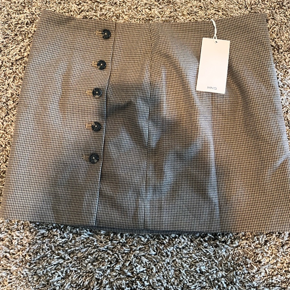 Women’s plaid skirt